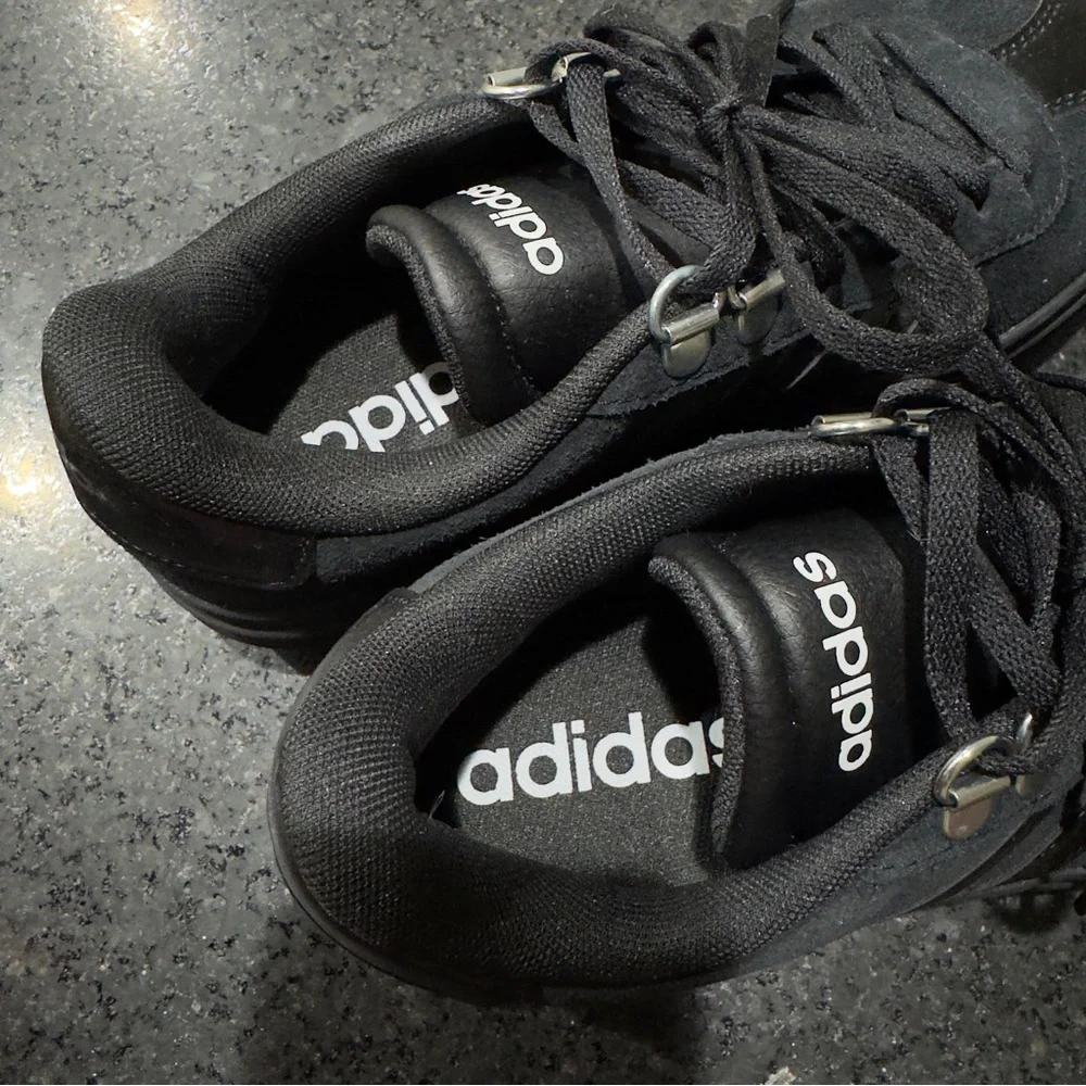 Adidas VI Court Women's Black Sneakers - Picture 5 of 6